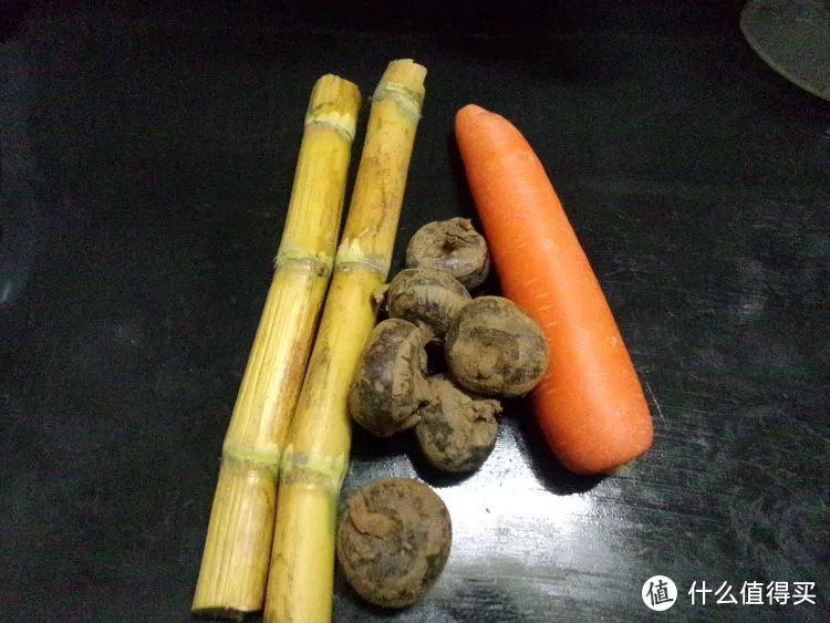 「药食同源」马蹄胡萝卜甘蔗水，帮您清心除热，凉降心火！