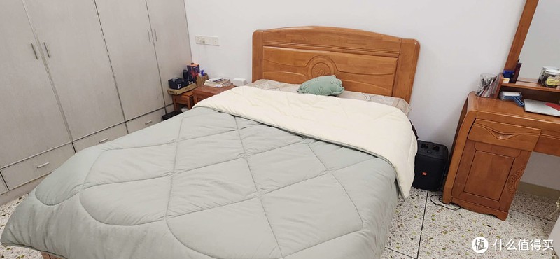 能够机洗的棉被,懒人的福音,8H小暖熊保暖懒人被体验,后悔现在才知道