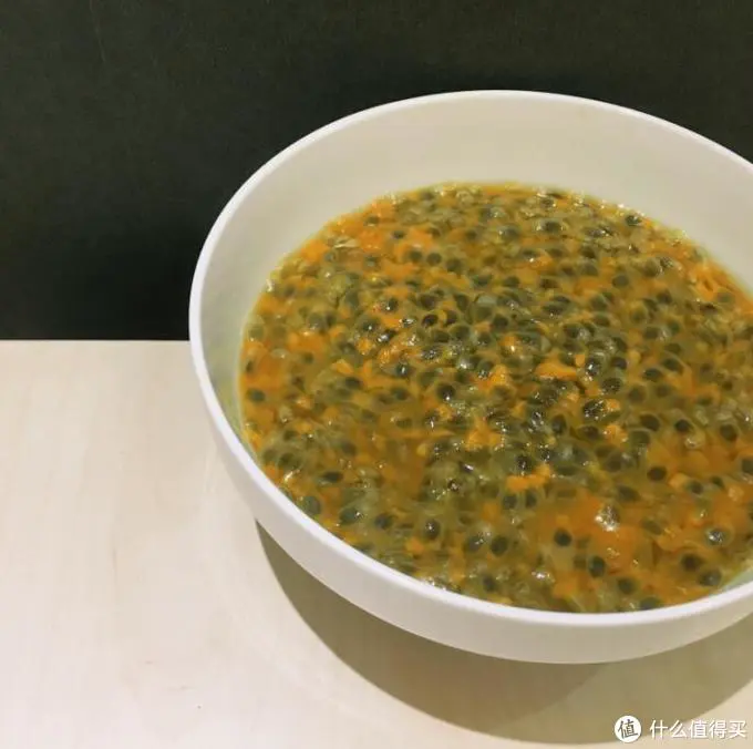 这样吃又美味又美白！超简单自制美白特饮——百香果柠檬蜂蜜水了解一下？
