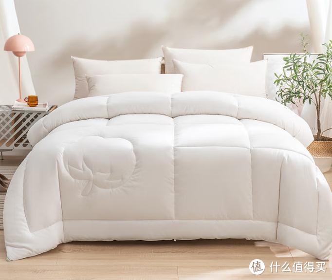 蚕丝被、羽绒被、棉花被、羊毛被，有什么区别？哪个更舒适保暖？