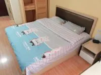 青岛蓝色海公寓 - 舒适一室大床房
