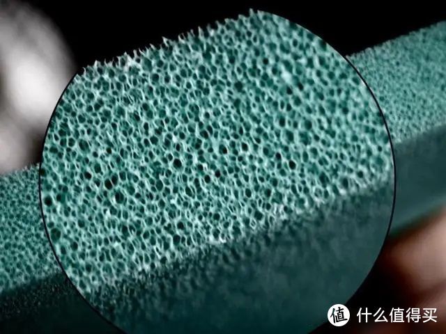 硅胶棉细节放大,肉眼可见的粗糙