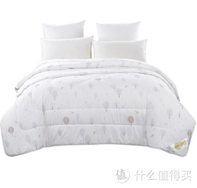 暖“芯”被子伴您换季，六大材质你pick哪种？
