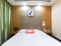 爱尚雅致酒店(新郑国际机场店) - 安心大床房(无窗)