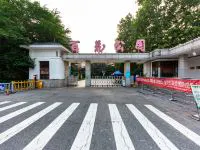 蓝海大饭店(济南山东大学店) - 酒店附近